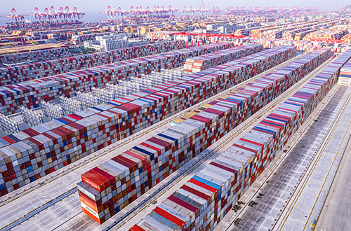 2022年上海港集装箱吞吐量世界第一
